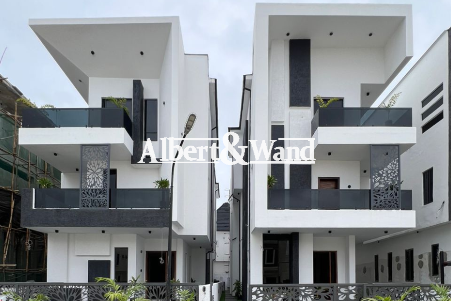 5 Bedroom Fully Detached House