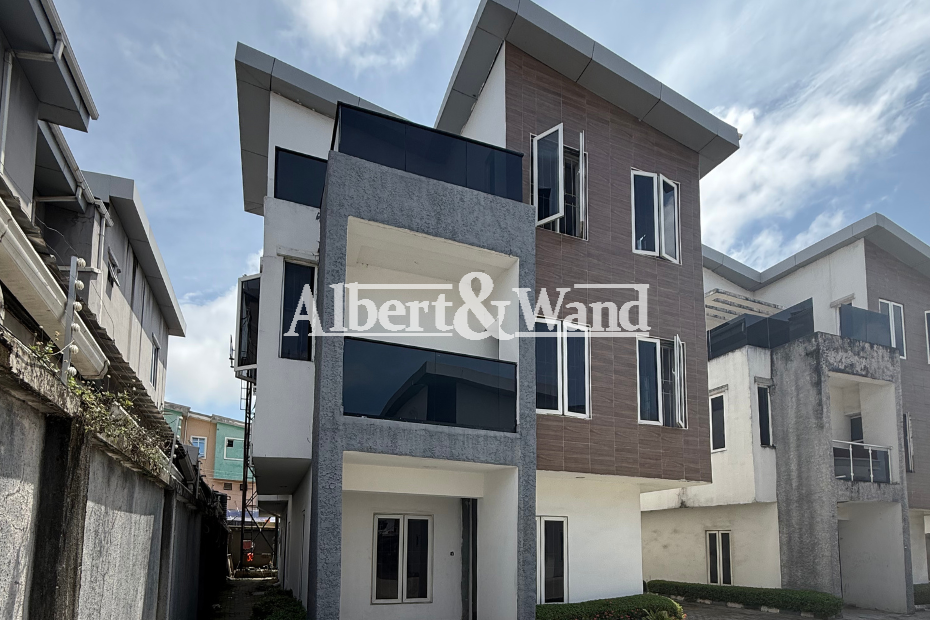 4 Bedroom Fully Detached