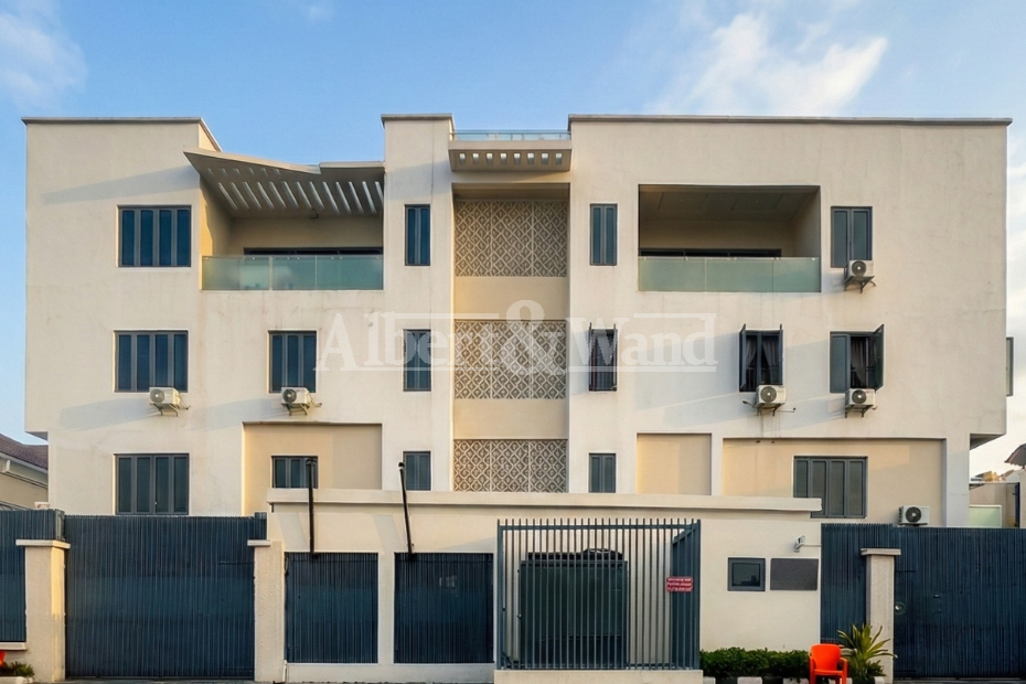 2 Bedroom Maisonette