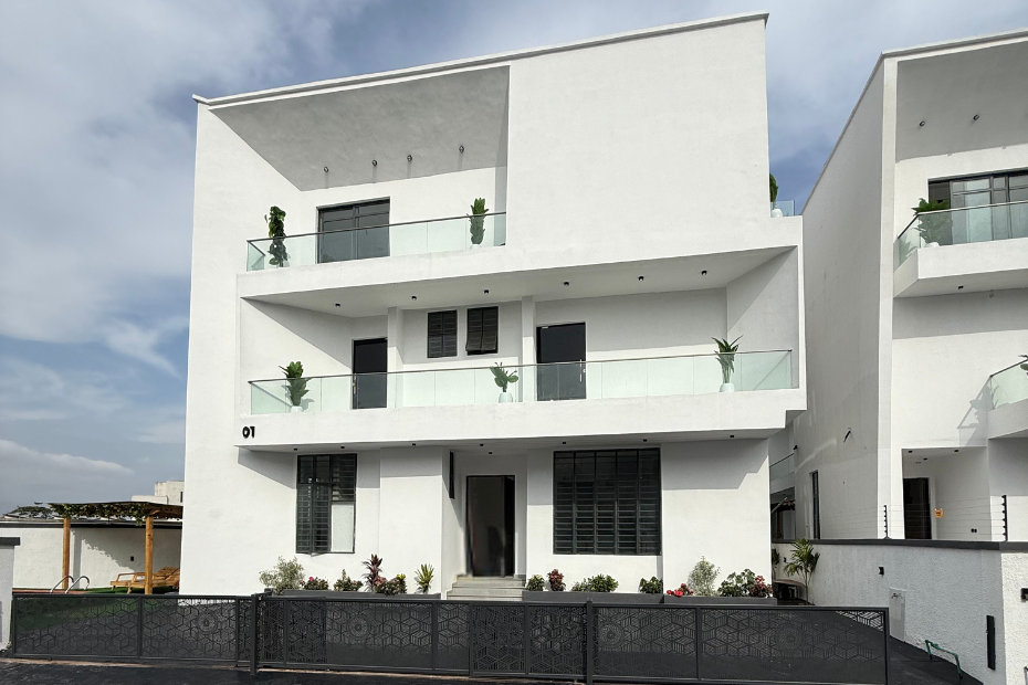 5 Bedroom Fully Detached