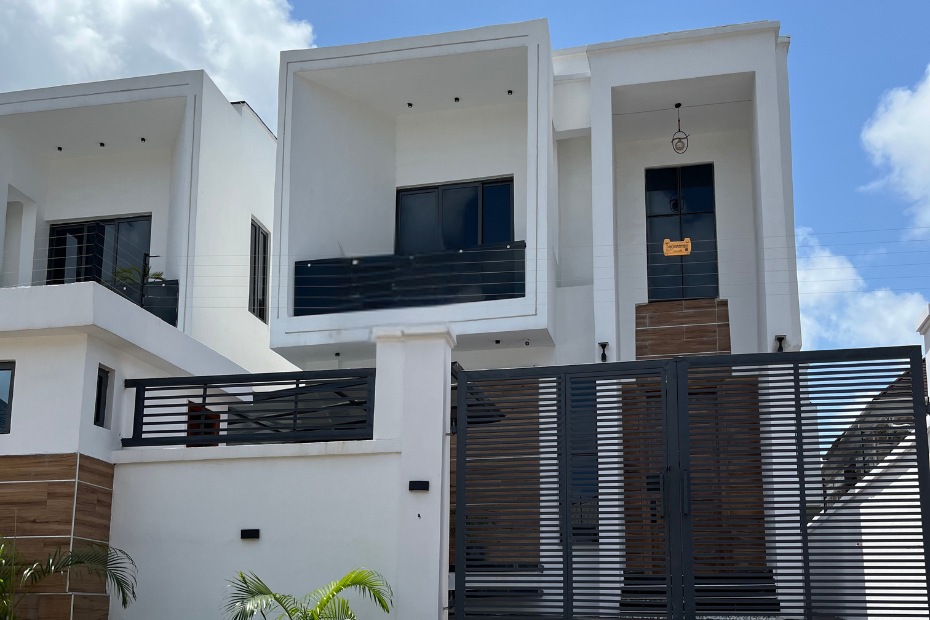 5 Bedroom Fully Detached