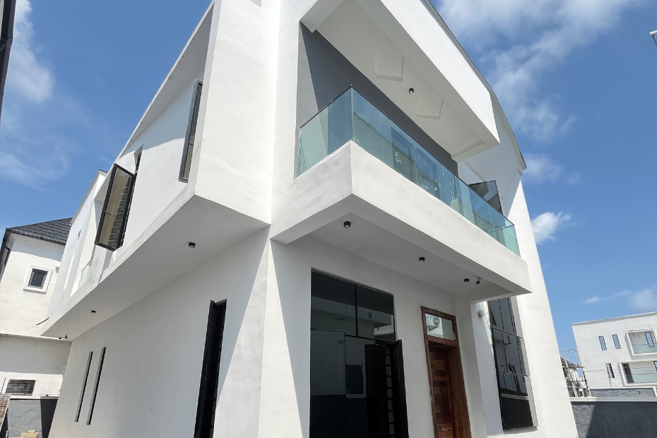 5 Bedroom Fully Detached