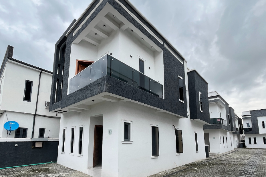 4 Bedroom Fully Detached