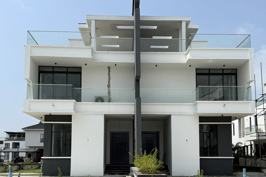 4 Bedroom Semi-Detached House