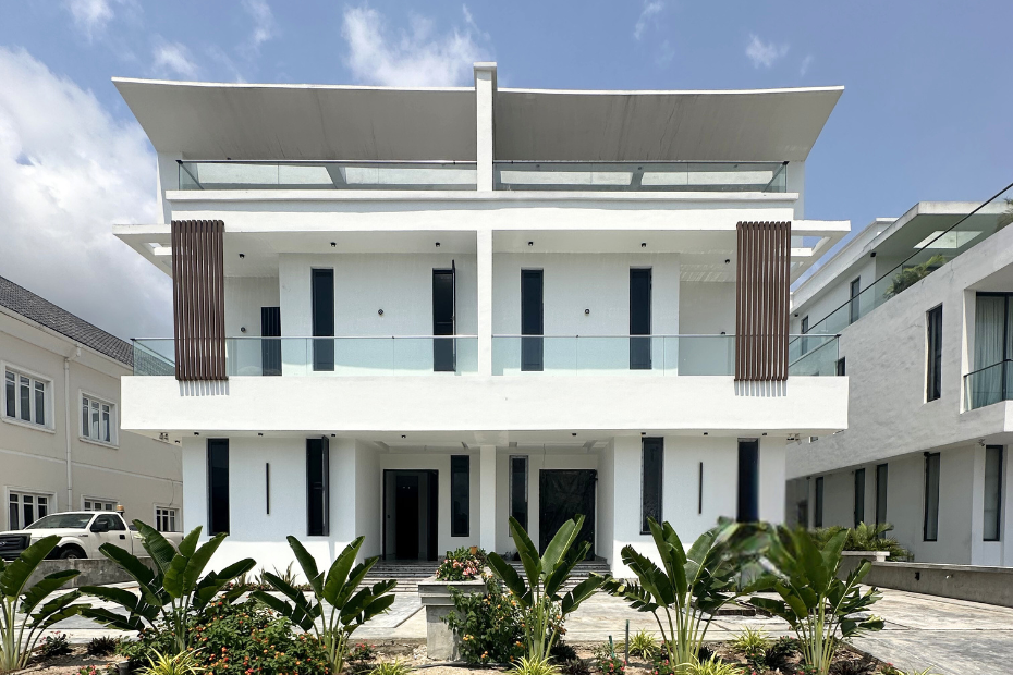 5 Bedroom Semi-Detached House