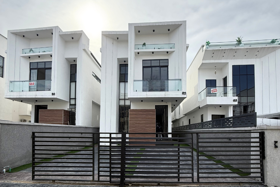 5 Bedroom Fully Detached House