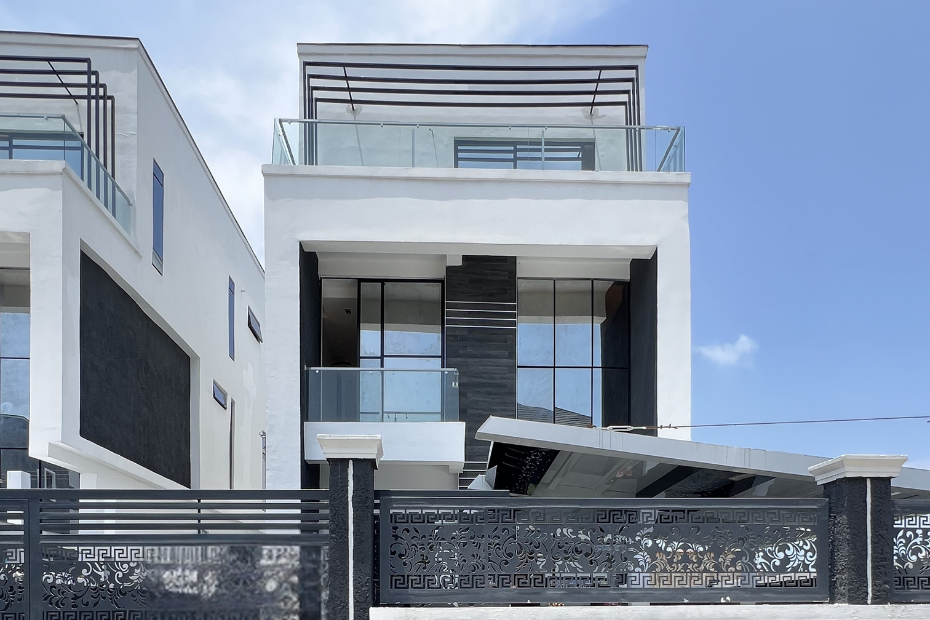 5 Bedroom Fully Detached