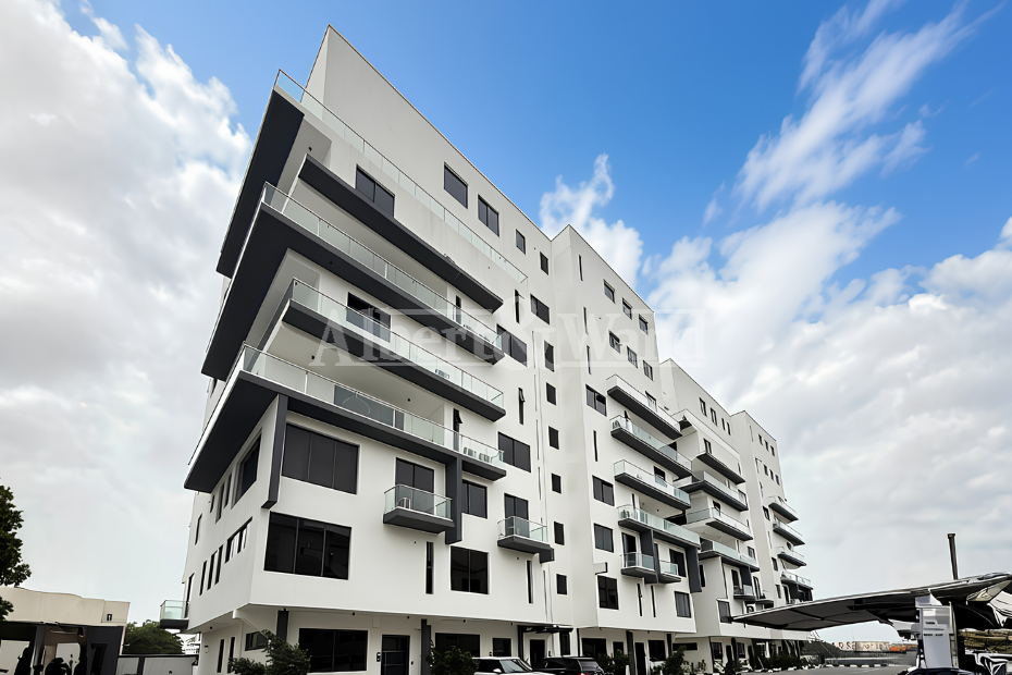 4 Bedroom Maisonette