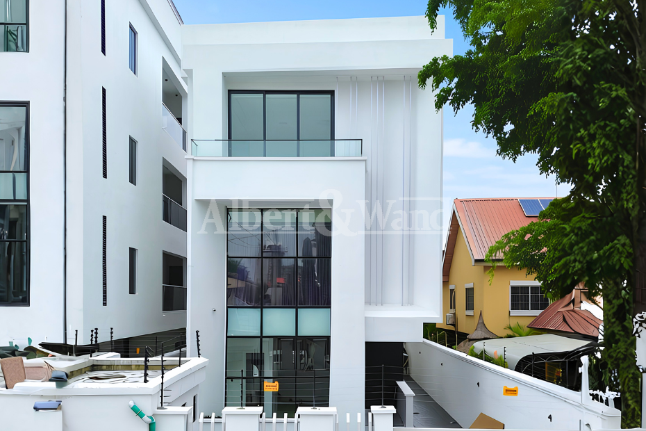 5 Bedroom Fully Detached 