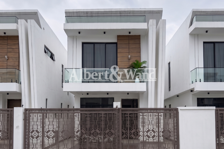 4 Bedroom Fully Detached 